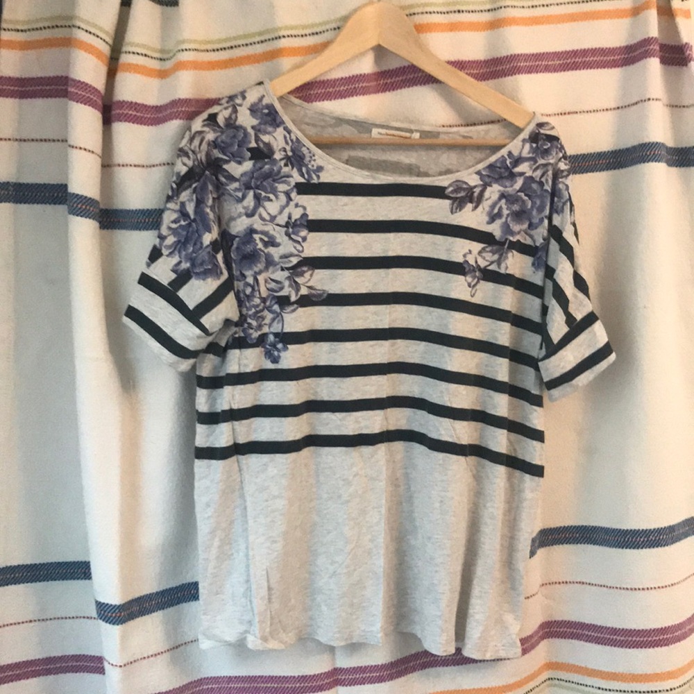 Graphic flower and striped tee